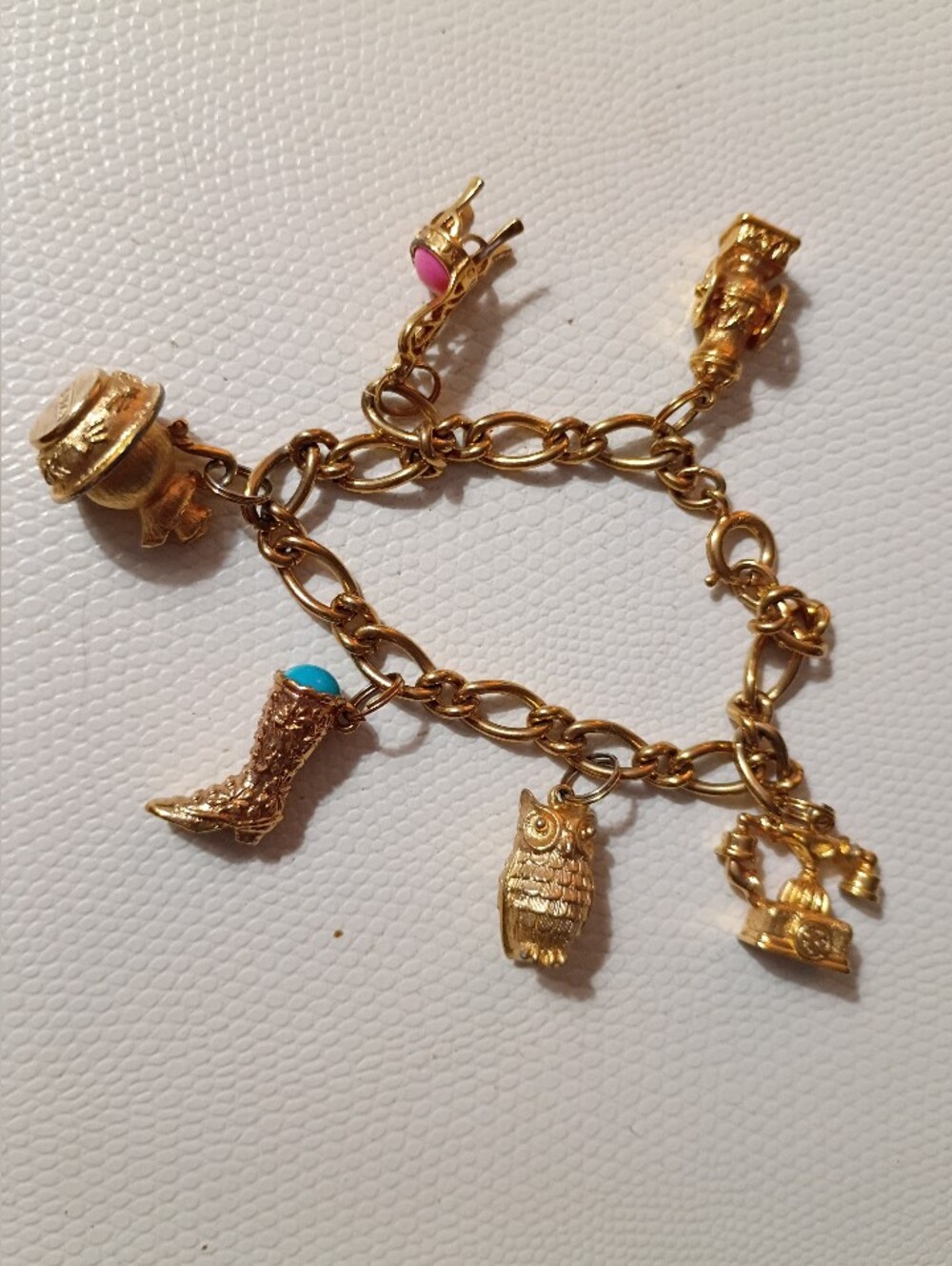 1973 Vintage Avon Charm Bracelet - WOW! - Picture 2 of 4